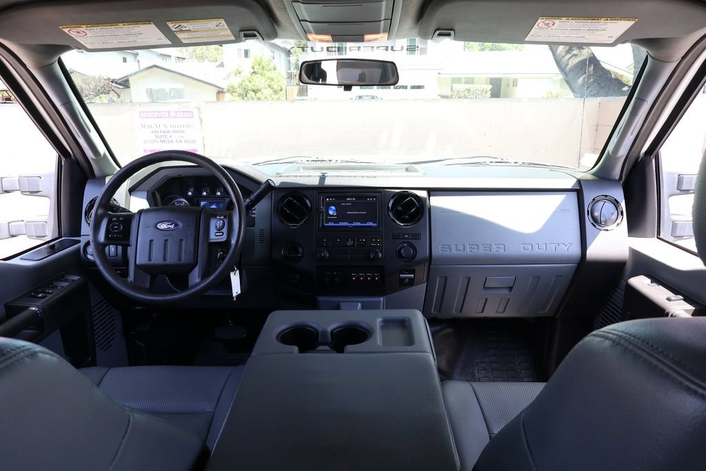 Used 2015 Ford F550 2WD Crew Cab Super Duty image 28