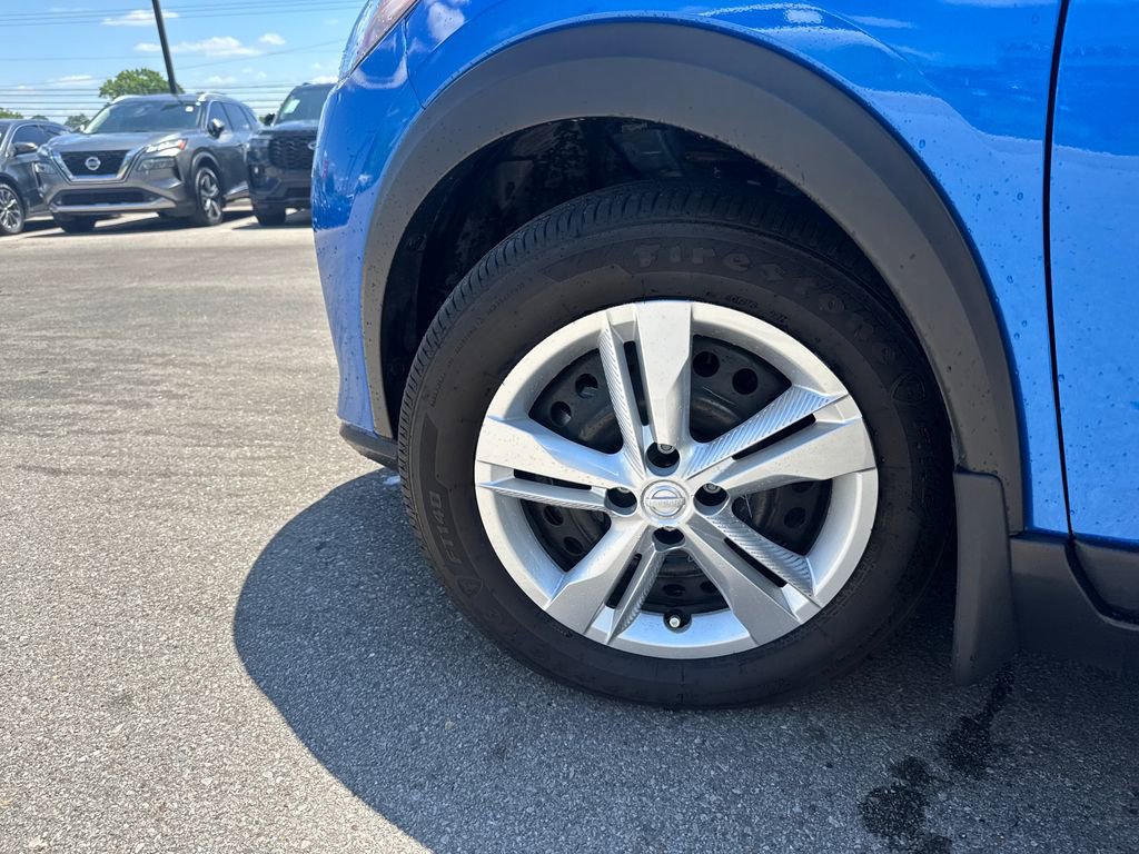 Used 2025 Nissan Kicks Play S FWD image 28