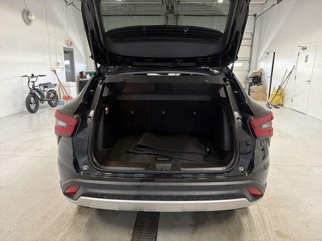 Certified 2025 Chevrolet Trax LT w/ LT Convenience Package image 15