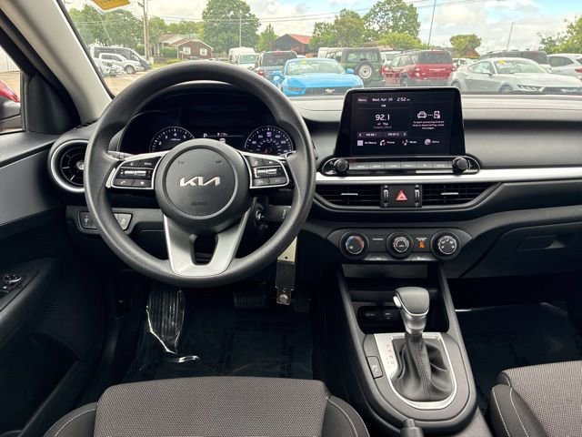 Used 2024 Kia Forte LXS w/ LXS Technology Package FWD image 19