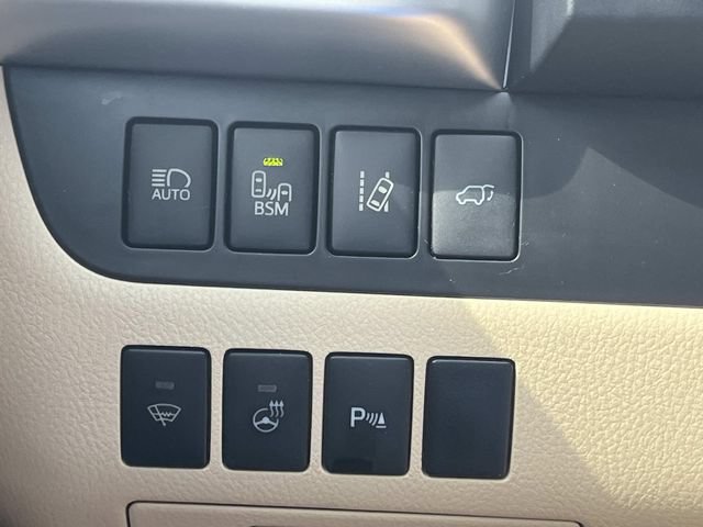 Used 2015 Toyota Highlander Limited Platinum AWD/4WD image 41