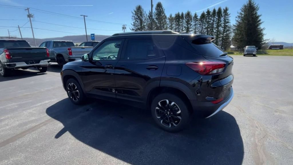Certified 2023 Chevrolet TrailBlazer LT w/ Convenience Package image 6