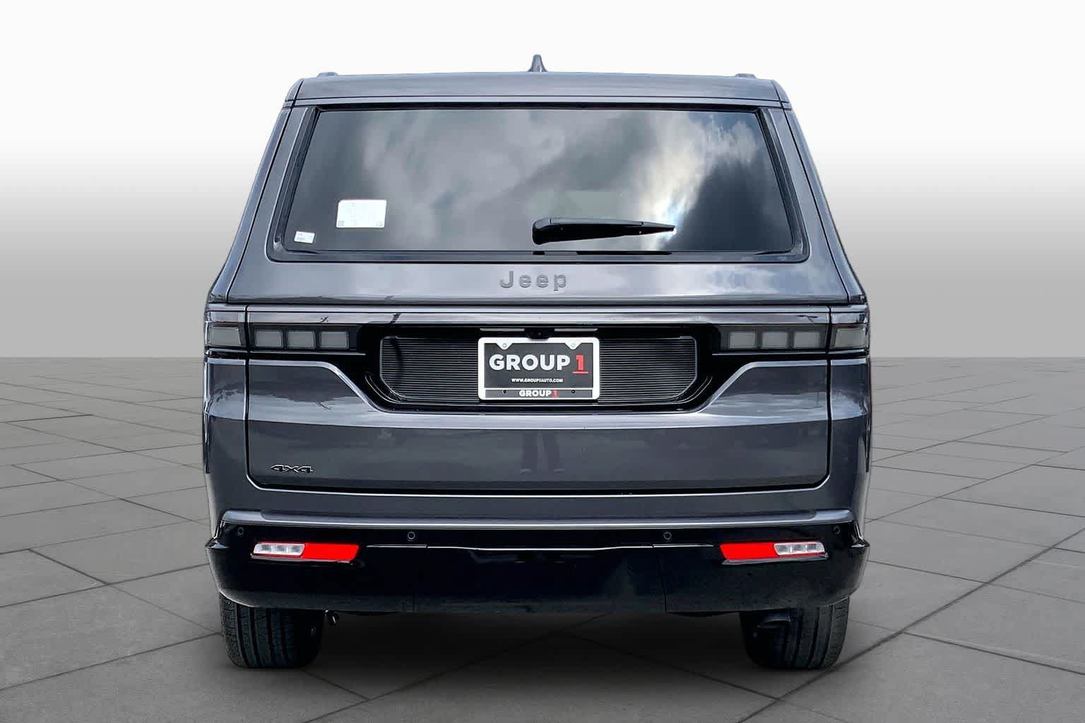 New 2026 Jeep Grand Wagoneer L Limited AWD/4WD image 4