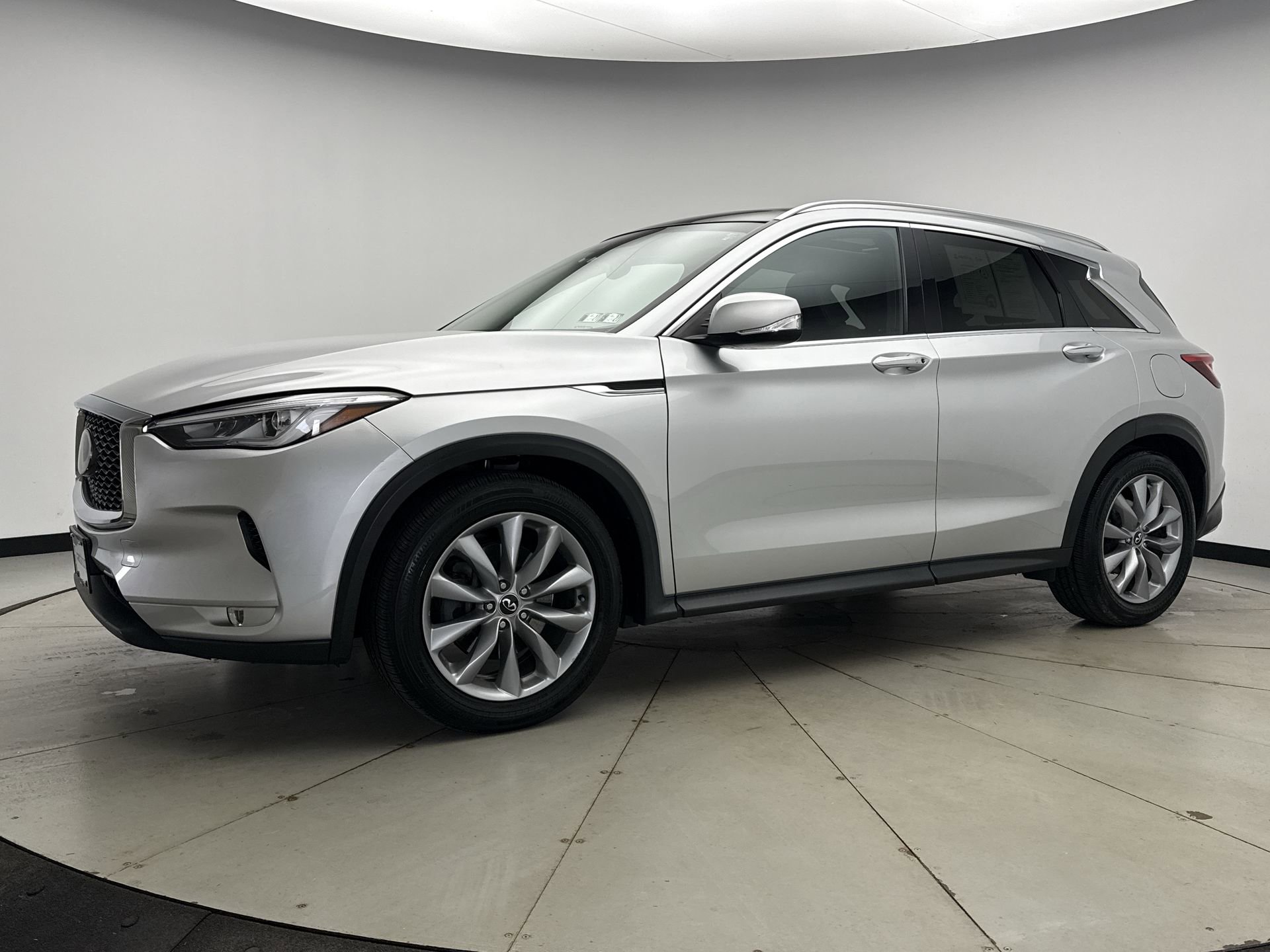 Used 2019 INFINITI QX50 Luxe AWD/4WD image 1