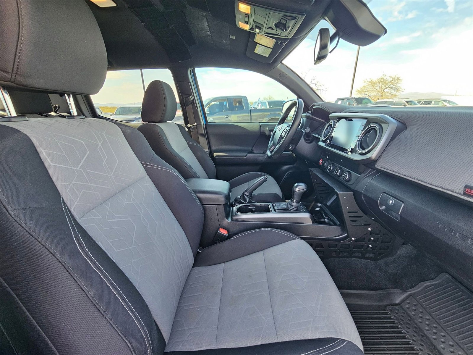 Used 2020 Toyota Tacoma TRD Off-Road w/ Technology Package image 22