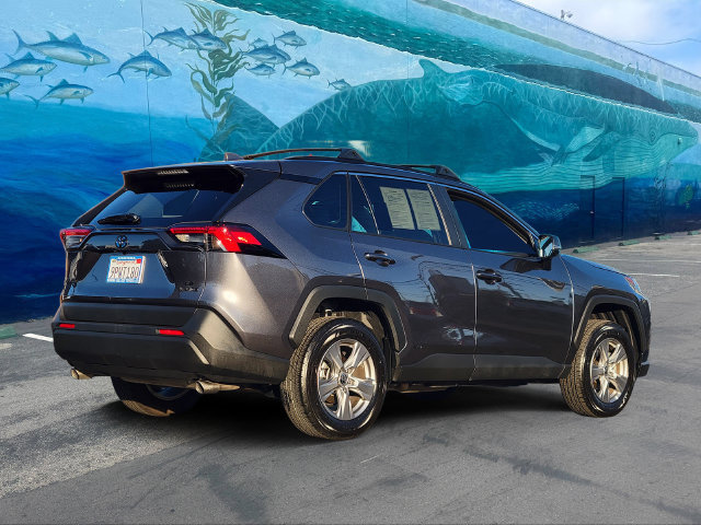 Used 2024 Toyota RAV4 LE AWD/4WD image 4
