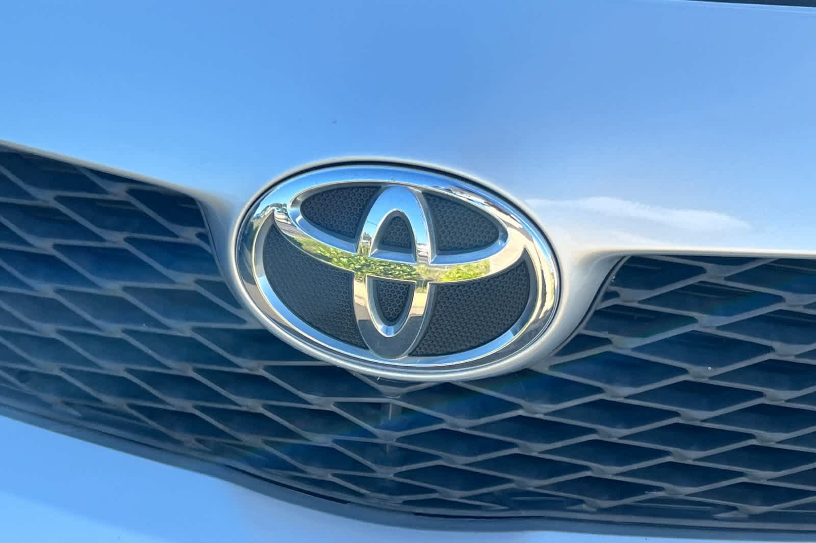 Used 2010 Toyota Corolla LE FWD image 13