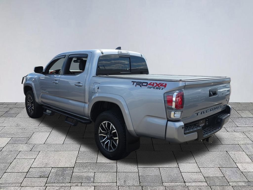 Used 2020 Toyota Tacoma TRD Sport w/ TRD Premium Sport Package AWD/4WD image 5