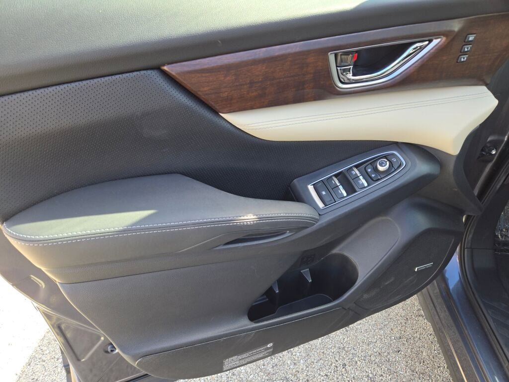 Used 2022 Subaru Ascent Touring w/ Popular Package #2A image 22