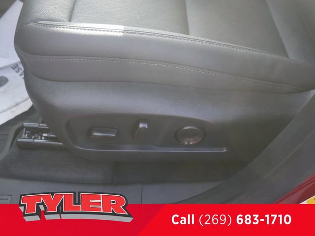 New 2026 Chevrolet Equinox LT w/ Convenience Package II image 23