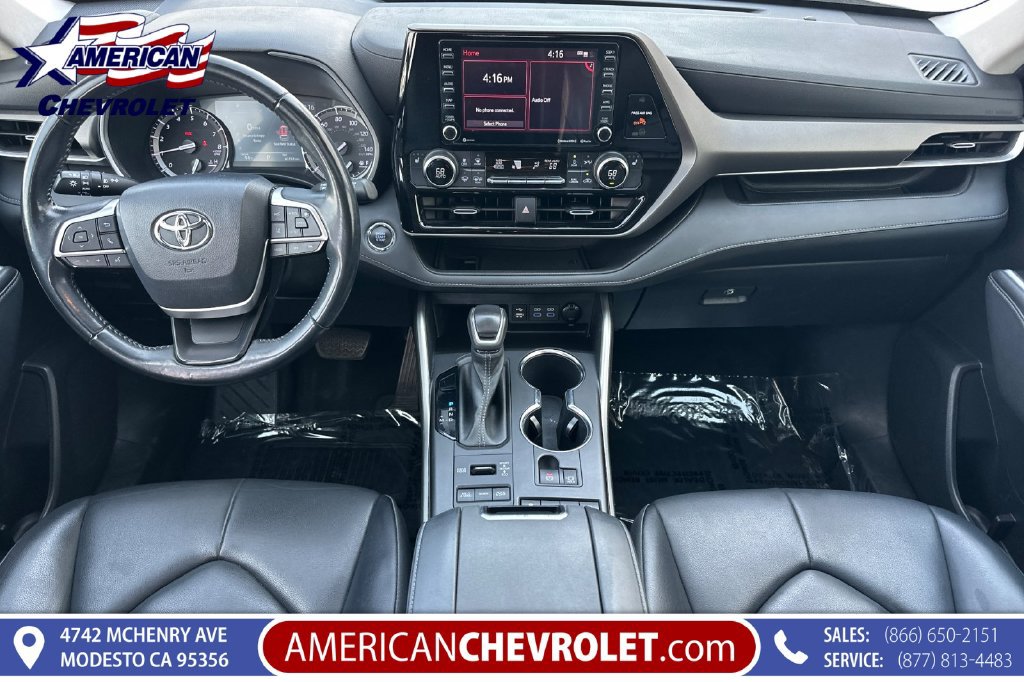 Used 2022 Toyota Highlander XLE AWD/4WD image 17