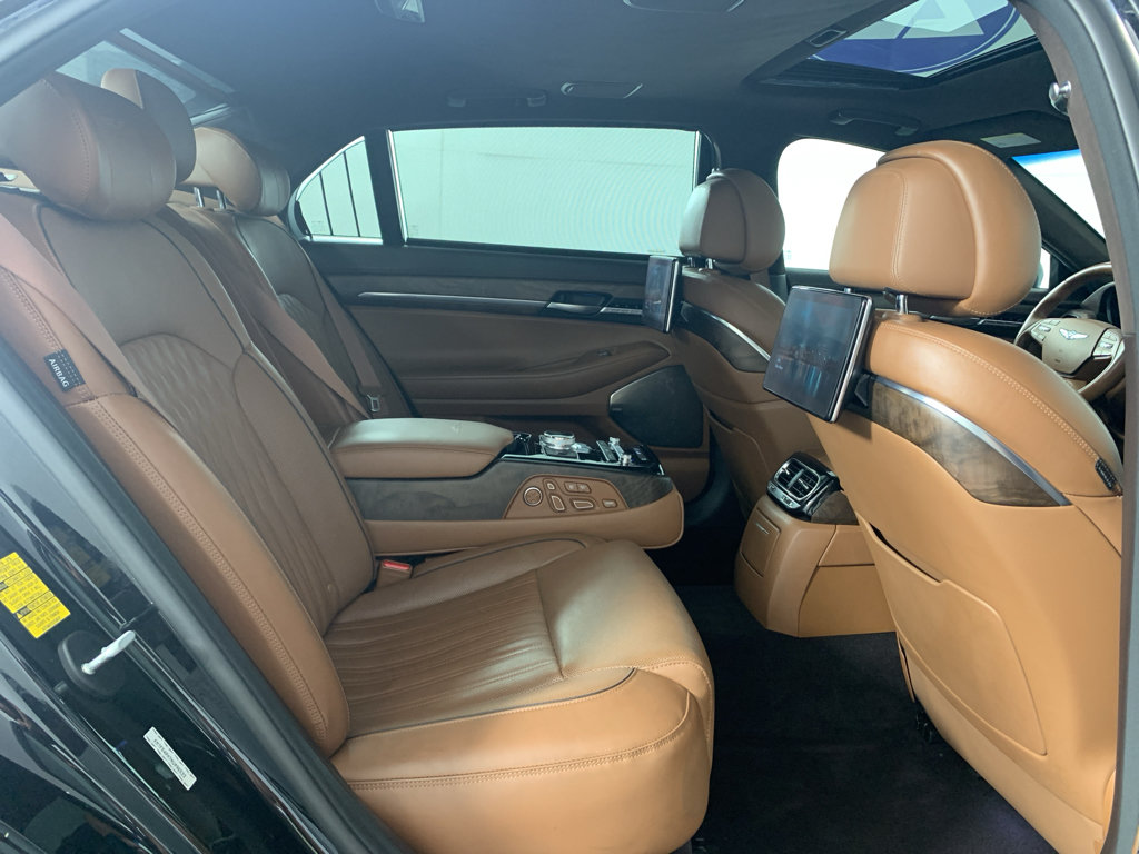 Used 2022 Genesis G90 5.0 Ultimate AWD/4WD image 41