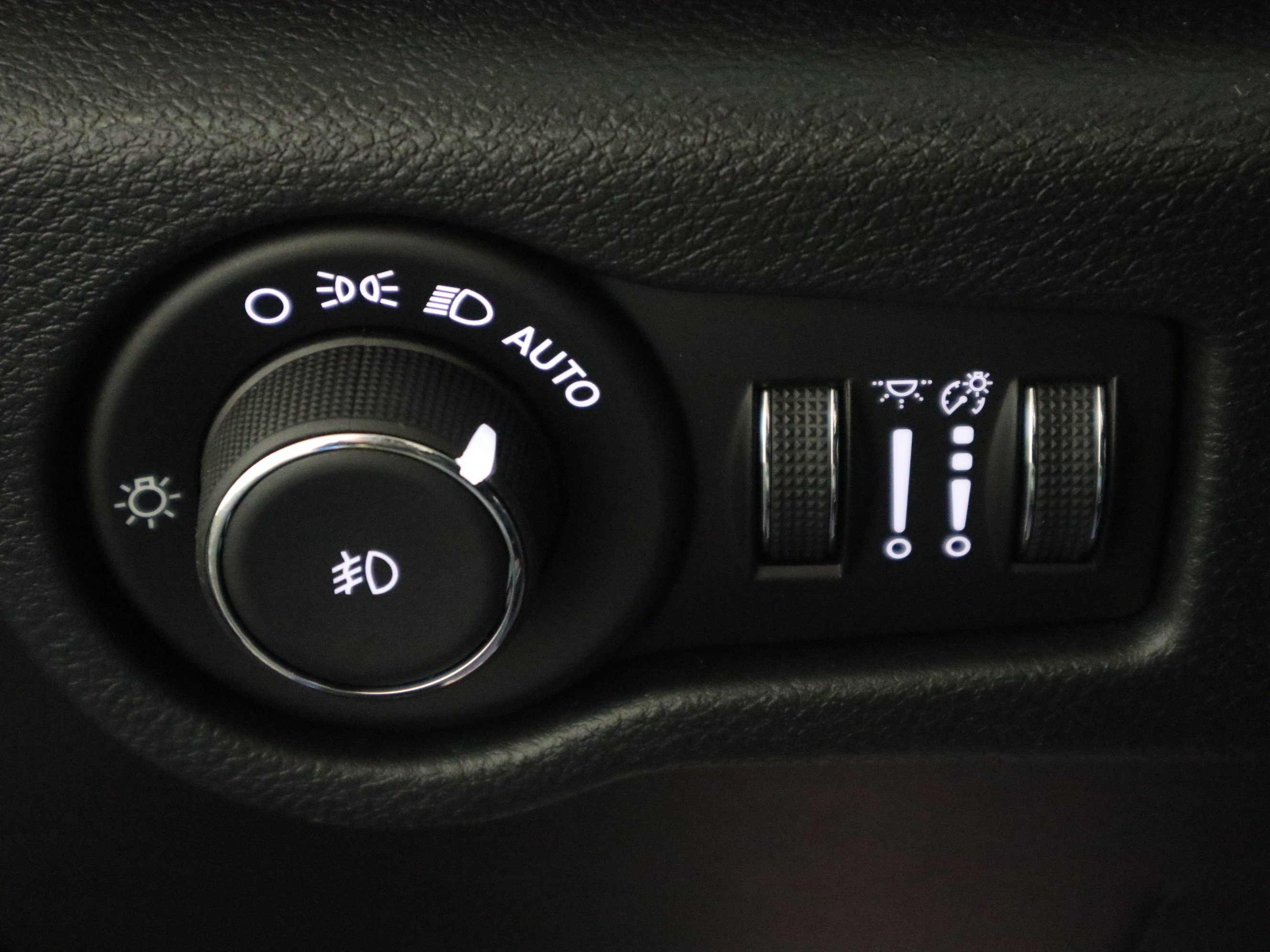 New 2026 Chrysler Pacifica Limited w/ S Appearance Package image 35