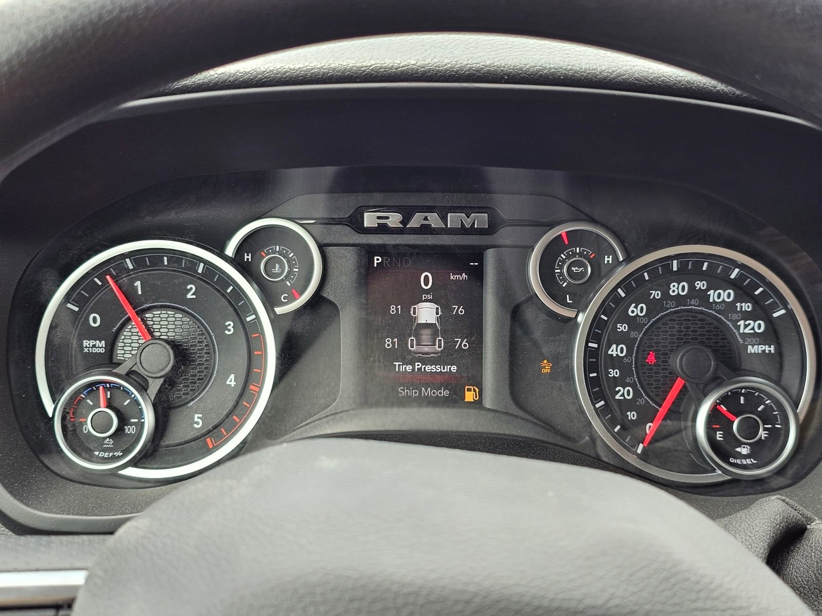 New 2026 RAM 2500 Tradesman AWD/4WD image 10