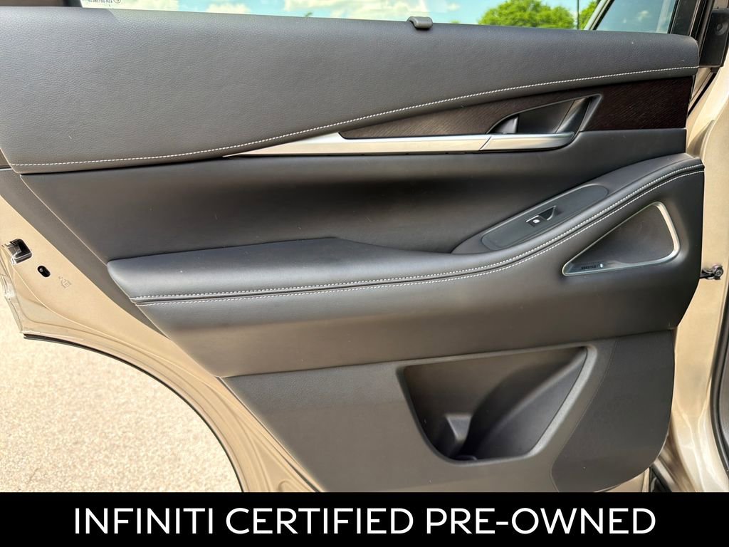 Certified 2022 INFINITI QX60 Sensory w/ Vision Package AWD/4WD image 31