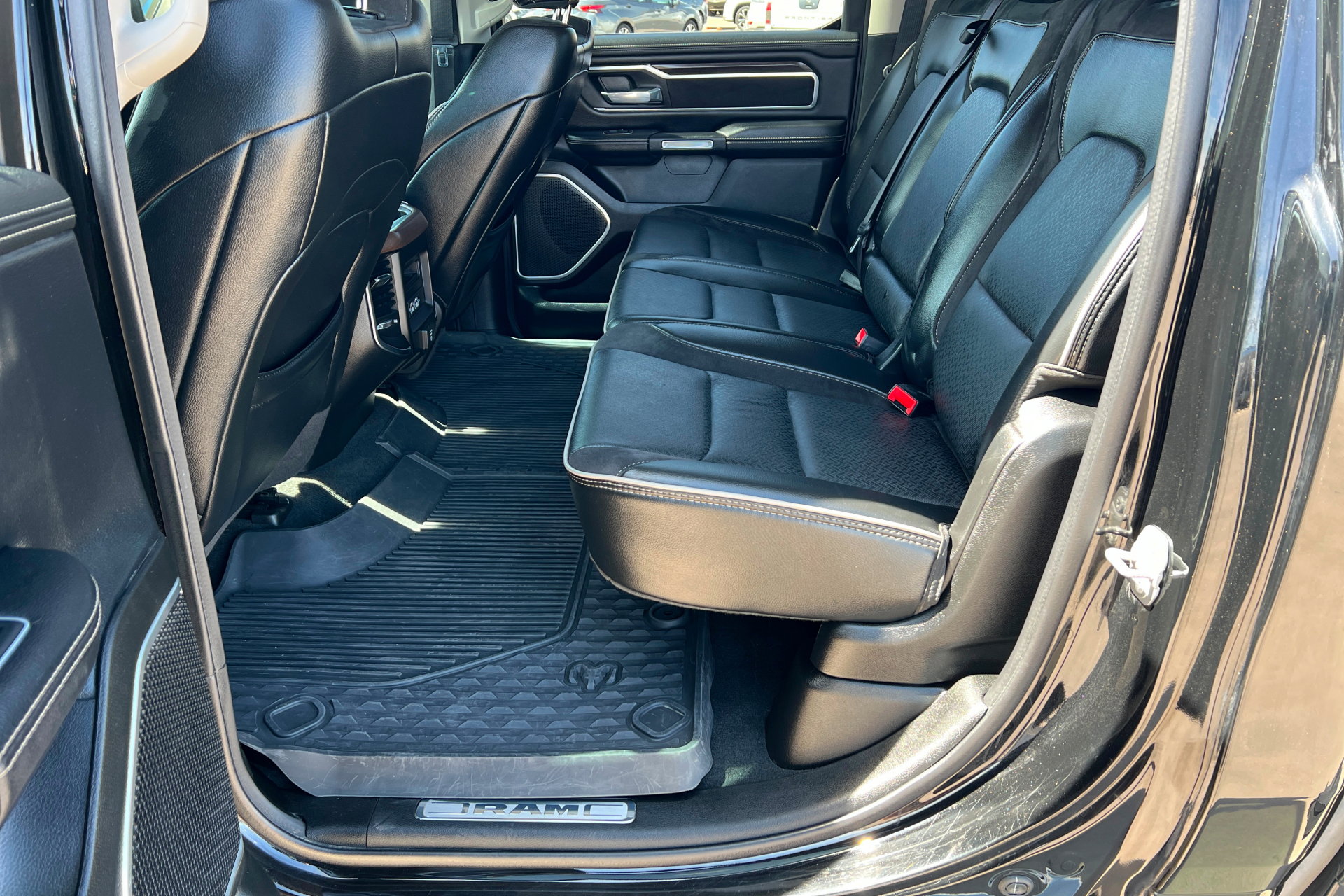 Used 2022 RAM 1500 Laramie image 21