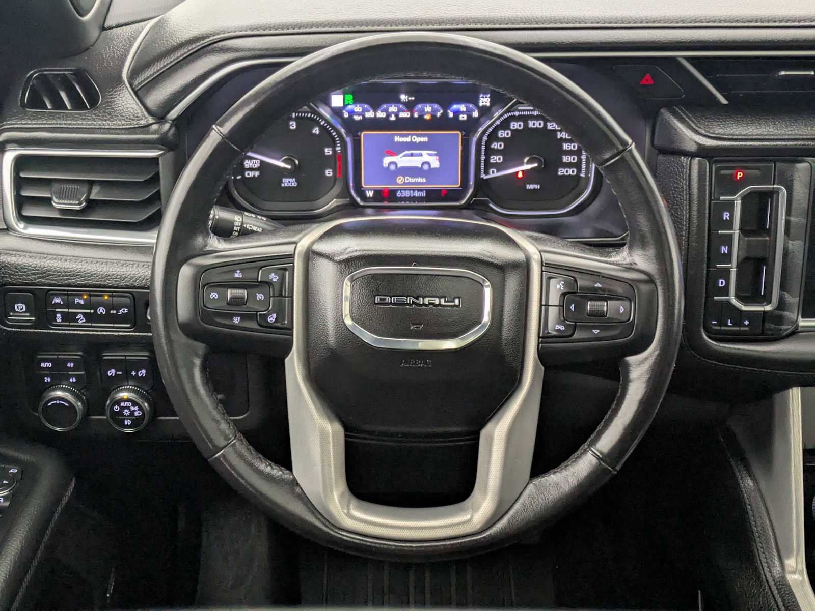 Used 2021 GMC Yukon XL Denali w/ Denali Premium Package image 27