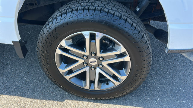 Certified 2021 Ford F150 XL w/ STX Appearance Package AWD/4WD image 6