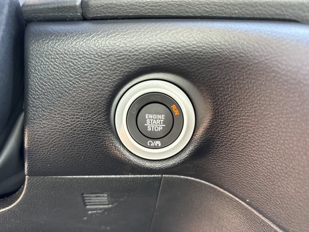 New 2026 Chrysler Voyager LX FWD image 21