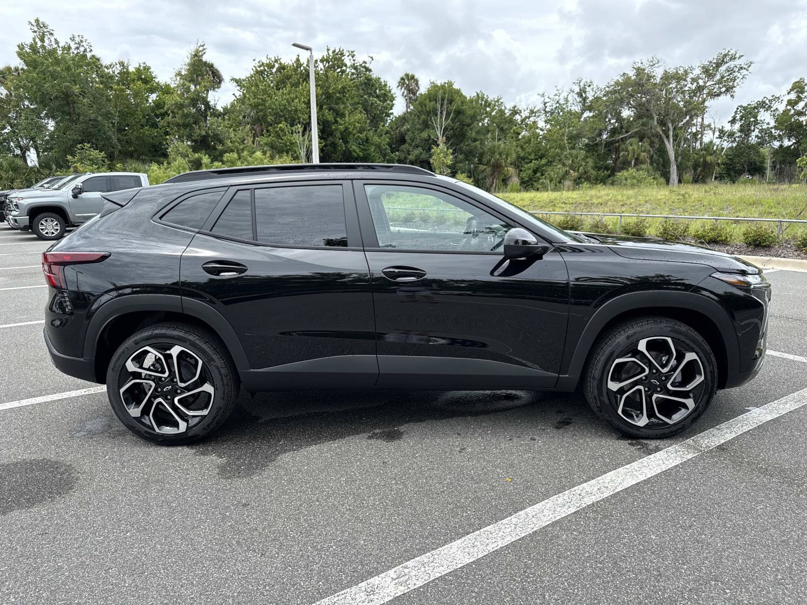 New 2026 Chevrolet Trax RS w/ Driver Confidence Package FWD image 2