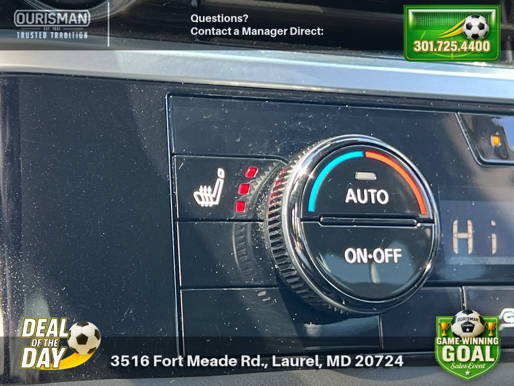 Used 2025 Nissan Pathfinder SV AWD/4WD image 30