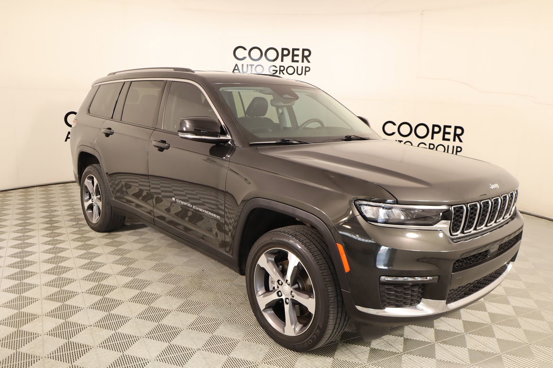 Used 2023 Jeep Grand Cherokee L Limited