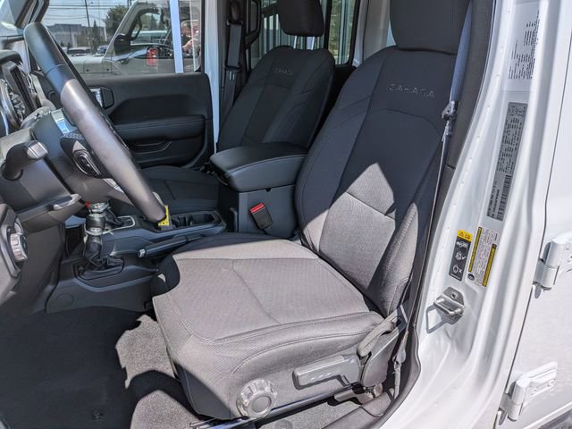 Used 2023 Jeep Wrangler Sahara w/ Cold Weather Group image 10
