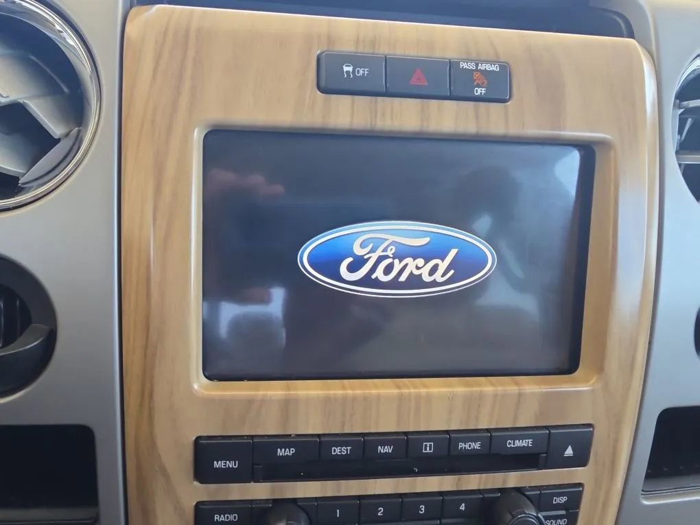 Used 2011 Ford F150 Lariat w/ Lariat Chrome Pkg RWD image 58