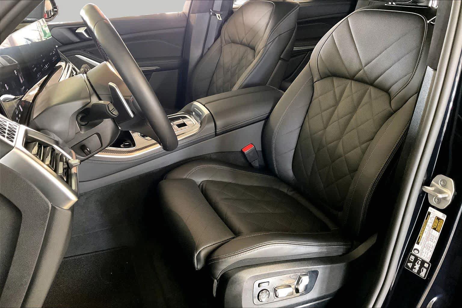 Used 2026 BMW X5 M60i AWD/4WD image 7