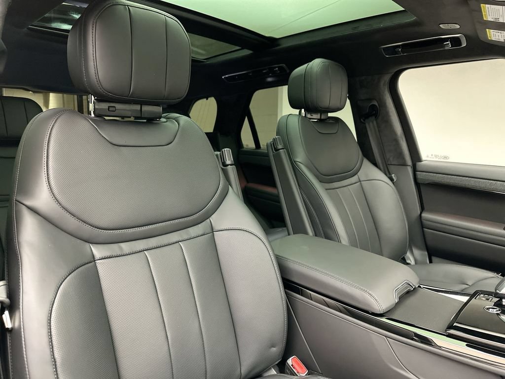 Certified 2025 Land Rover Range Rover Sport Autobiography AWD/4WD image 11