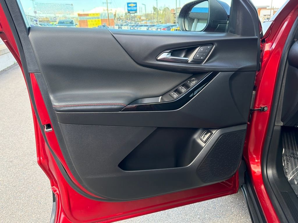 Used 2025 Chevrolet Equinox RS w/ Safety and Technology Package image 10