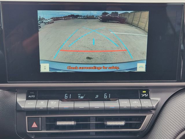 Used 2026 Toyota Camry SE w/ Multimedia Upgrade Package FWD image 6