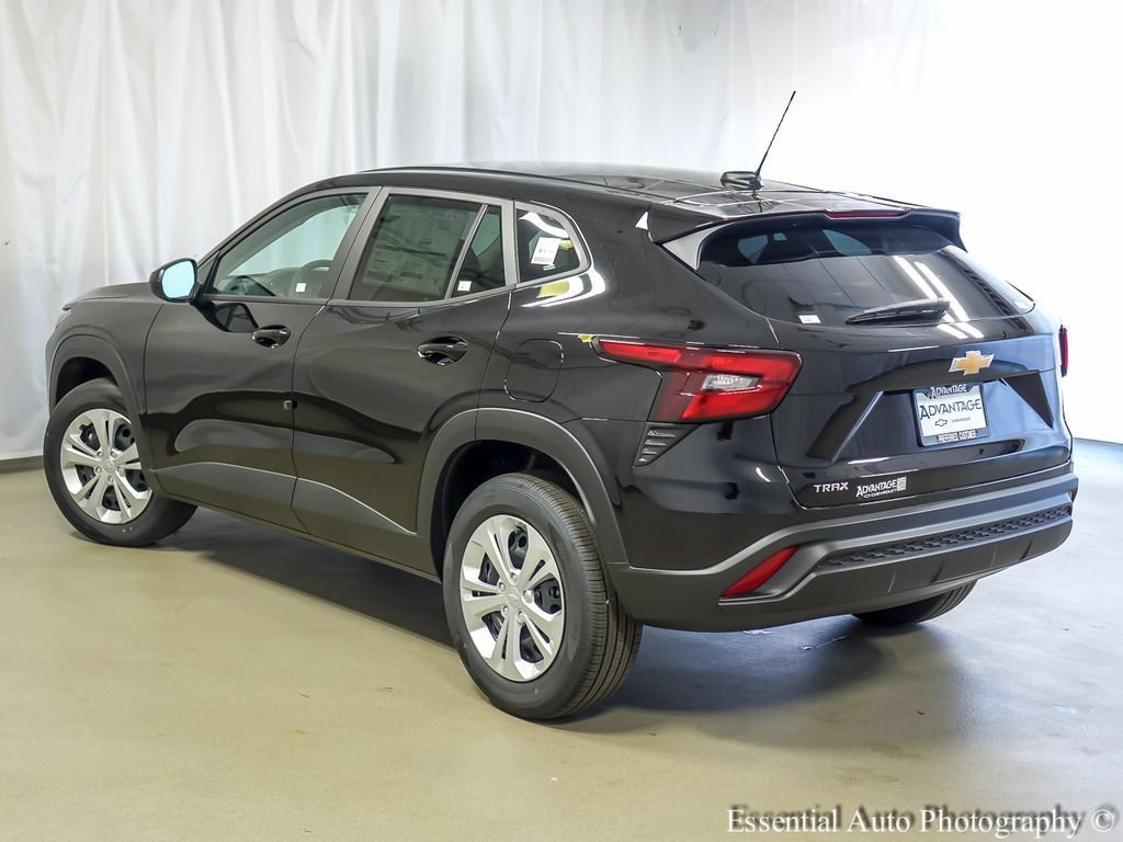 New 2026 Chevrolet Trax LS FWD image 8