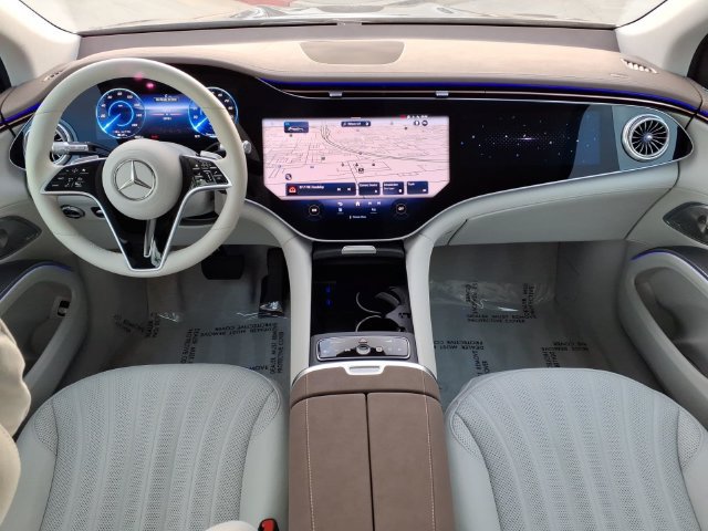 Certified 2023 Mercedes-Benz EQS 580 4MATIC SUV image 4