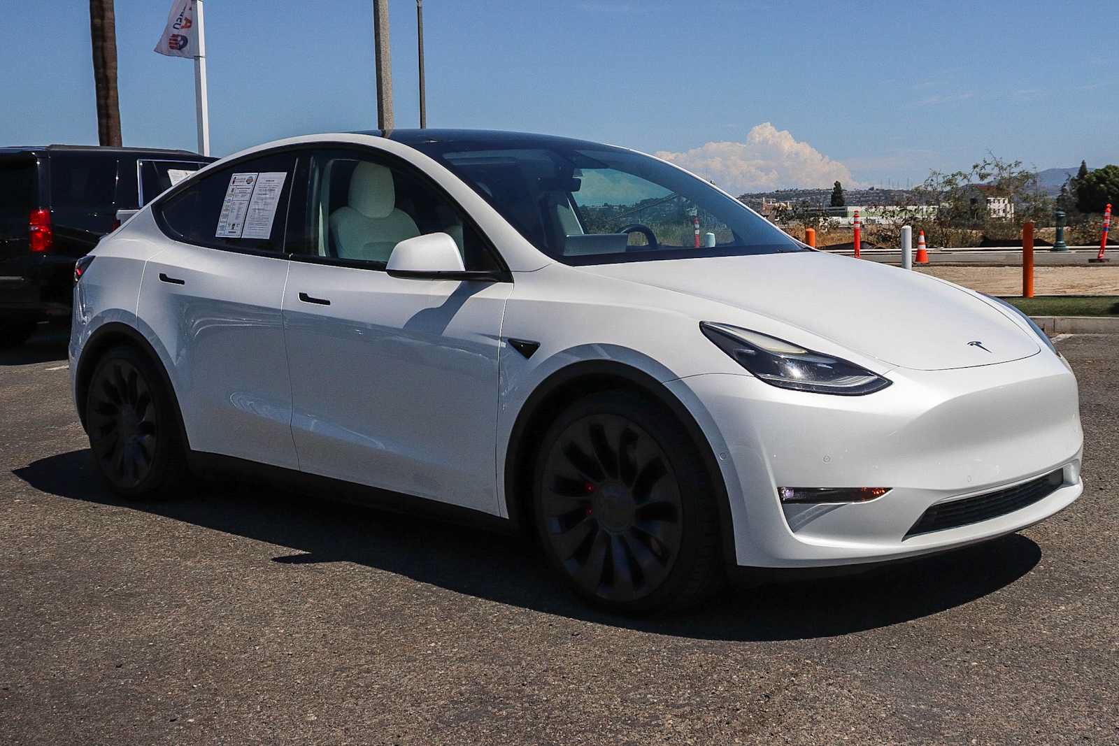 Used 2021 Tesla Model Y Performance AWD/4WD image 3