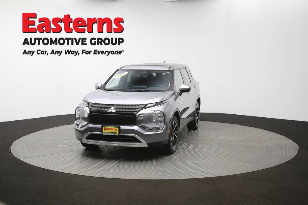 Used 2023 Mitsubishi Outlander SE AWD/4WD image 54