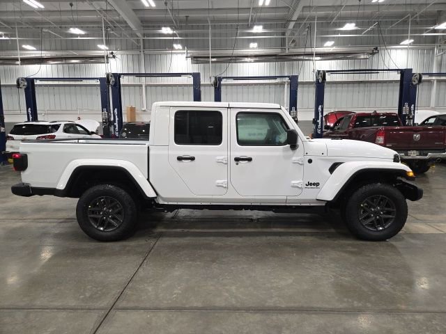 New 2026 Jeep Gladiator Sport image 2