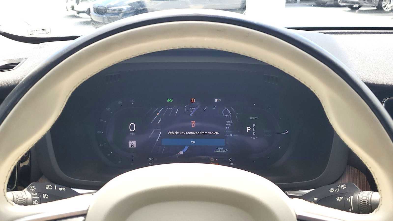 Used 2022 Volvo XC60 T8 Inscription Expression w/ Advanced Package image 33