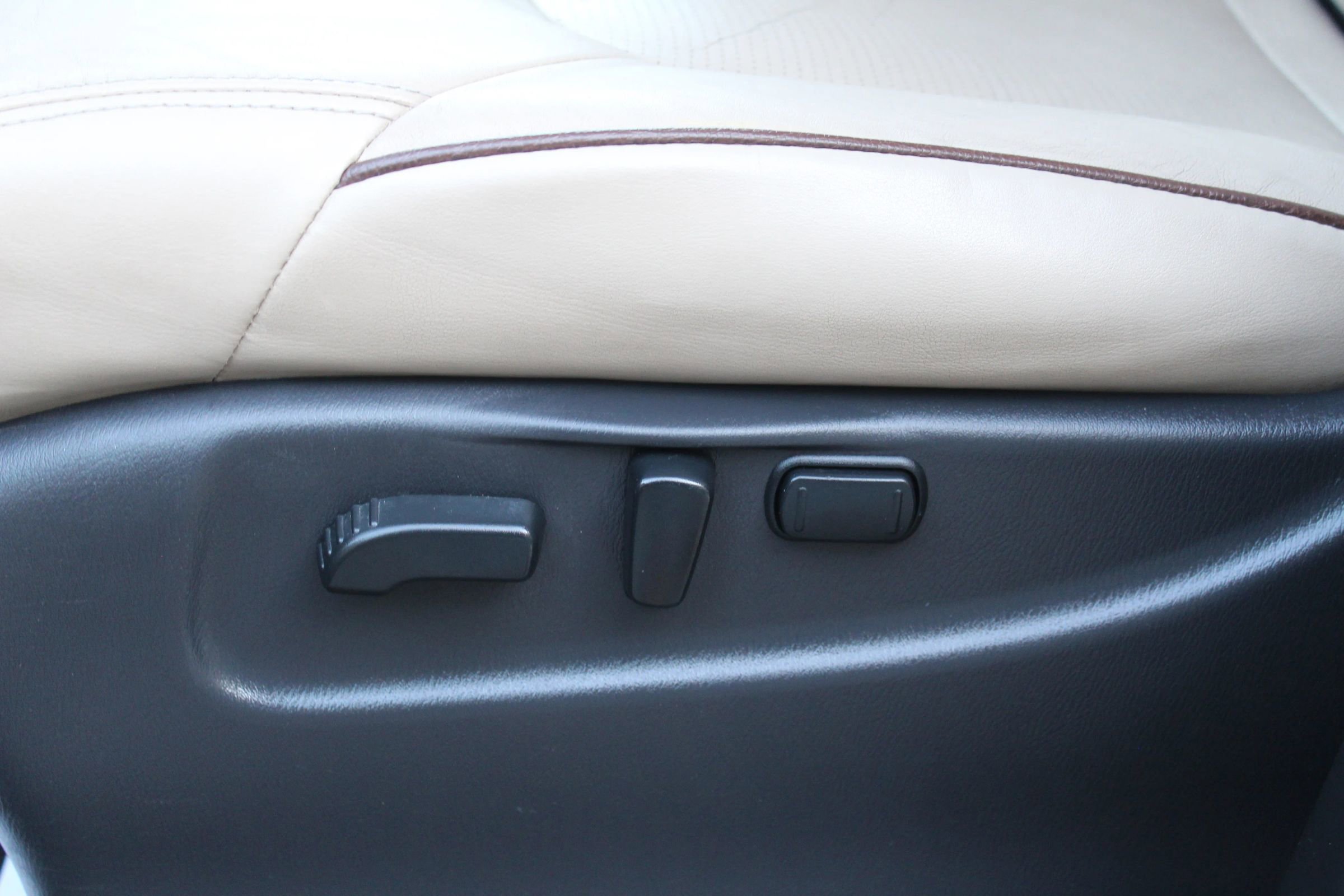 Used 2017 Nissan Armada SL image 24