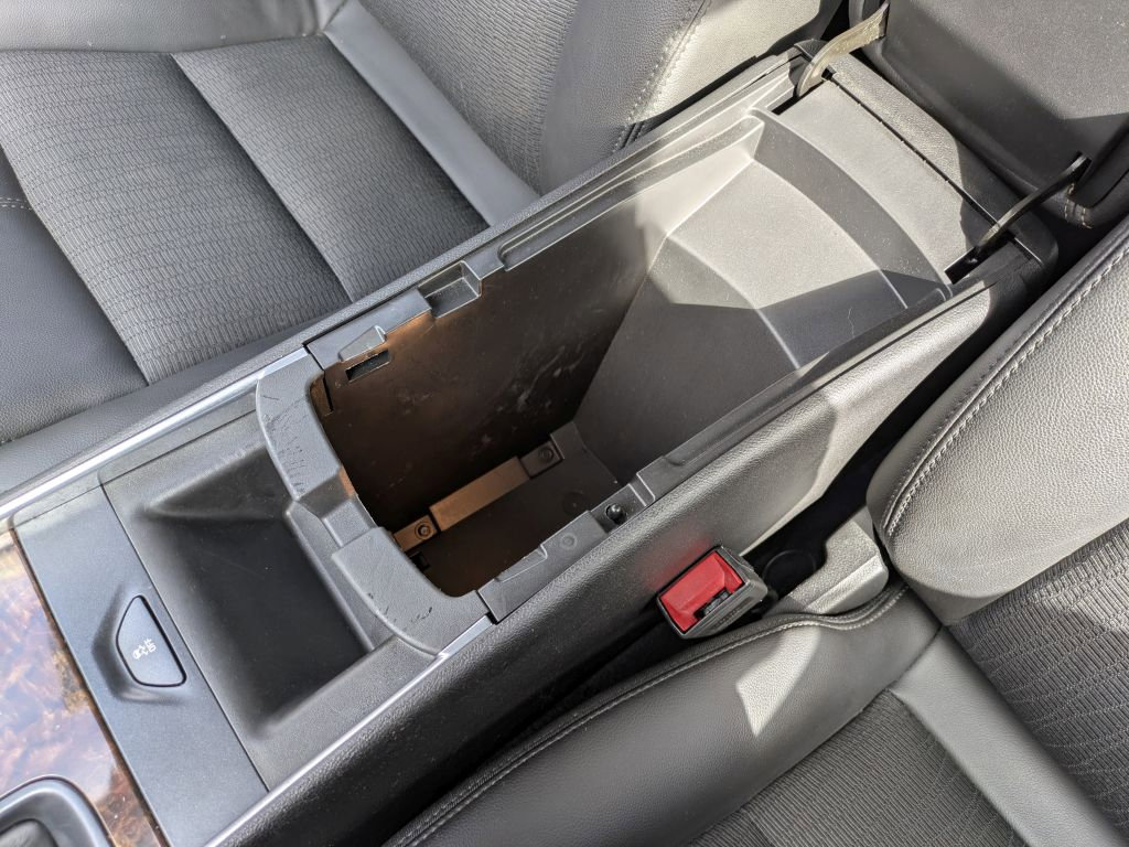 Used 2014 Chevrolet Impala LT w/ Convenience Package image 22