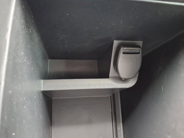Used 2017 Nissan Rogue S image 15