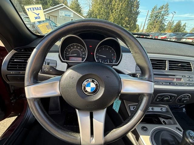 Used 2003 BMW Z4 2.5i image 12