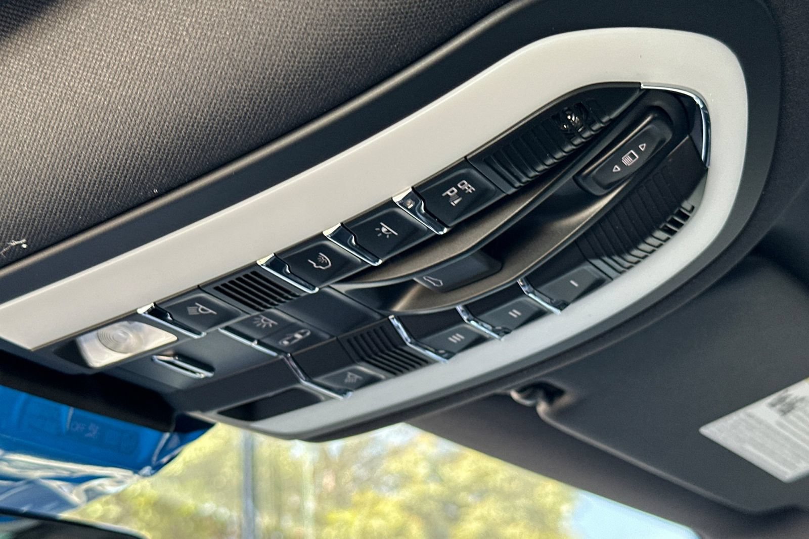 New 2026 Porsche Macan AWD/4WD image 21