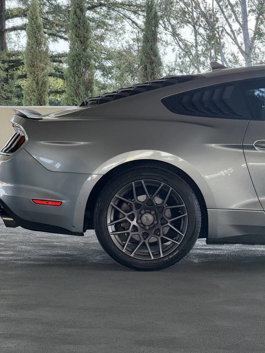 Used 2021 Ford Mustang Coupe image 6