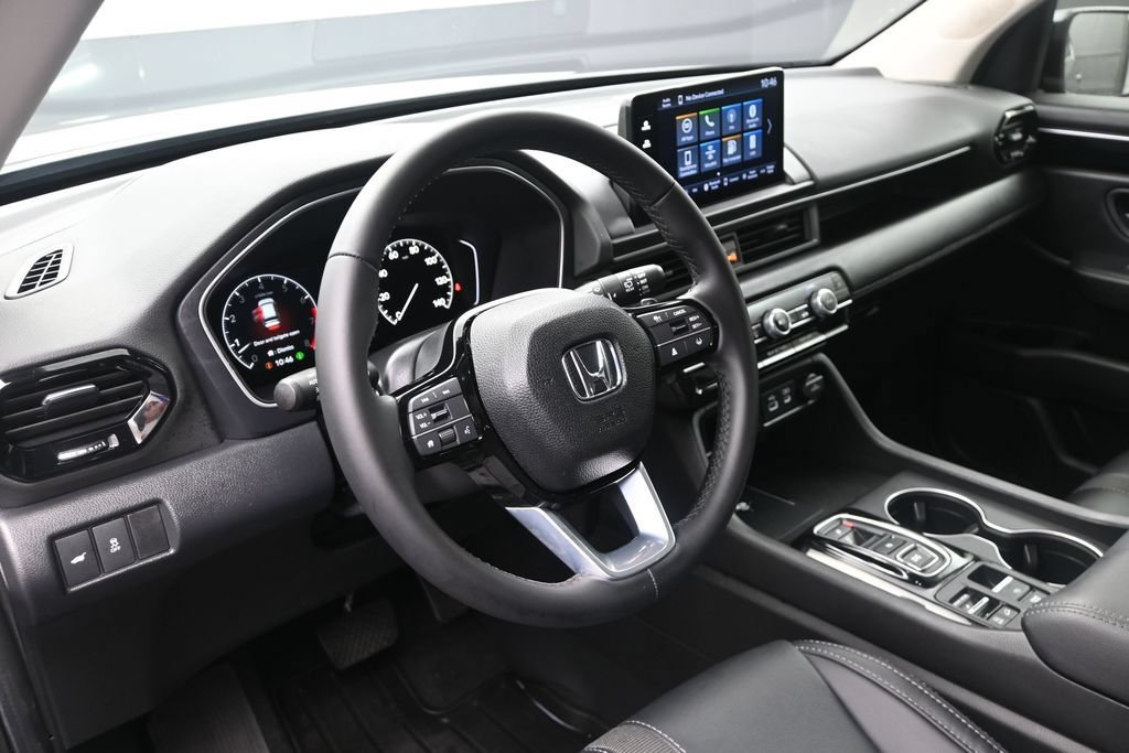 Certified 2025 Honda Pilot EX-L image 17