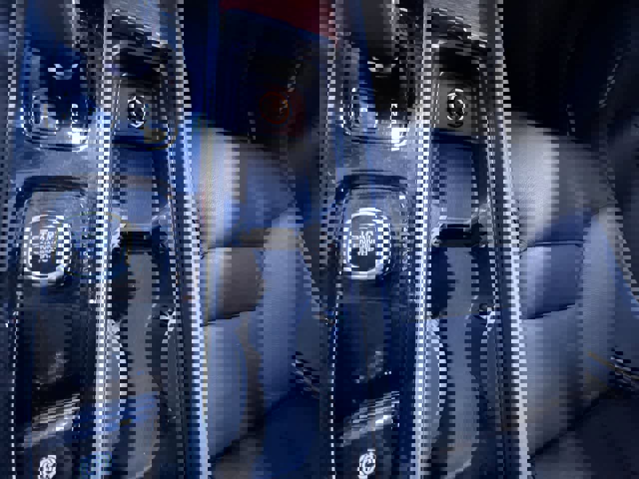 Used 2025 Volvo V60 B5 Cross Country Plus image 17