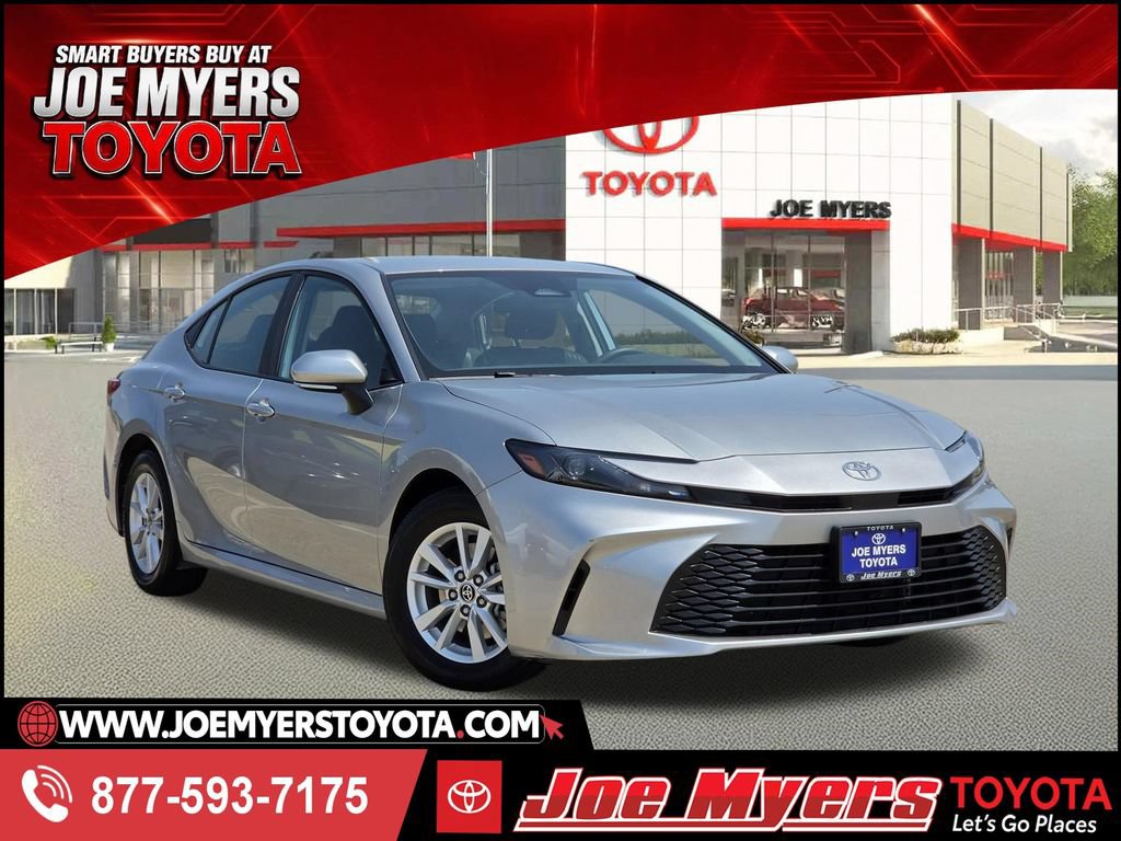 Used 2025 Toyota Camry LE FWD image 1