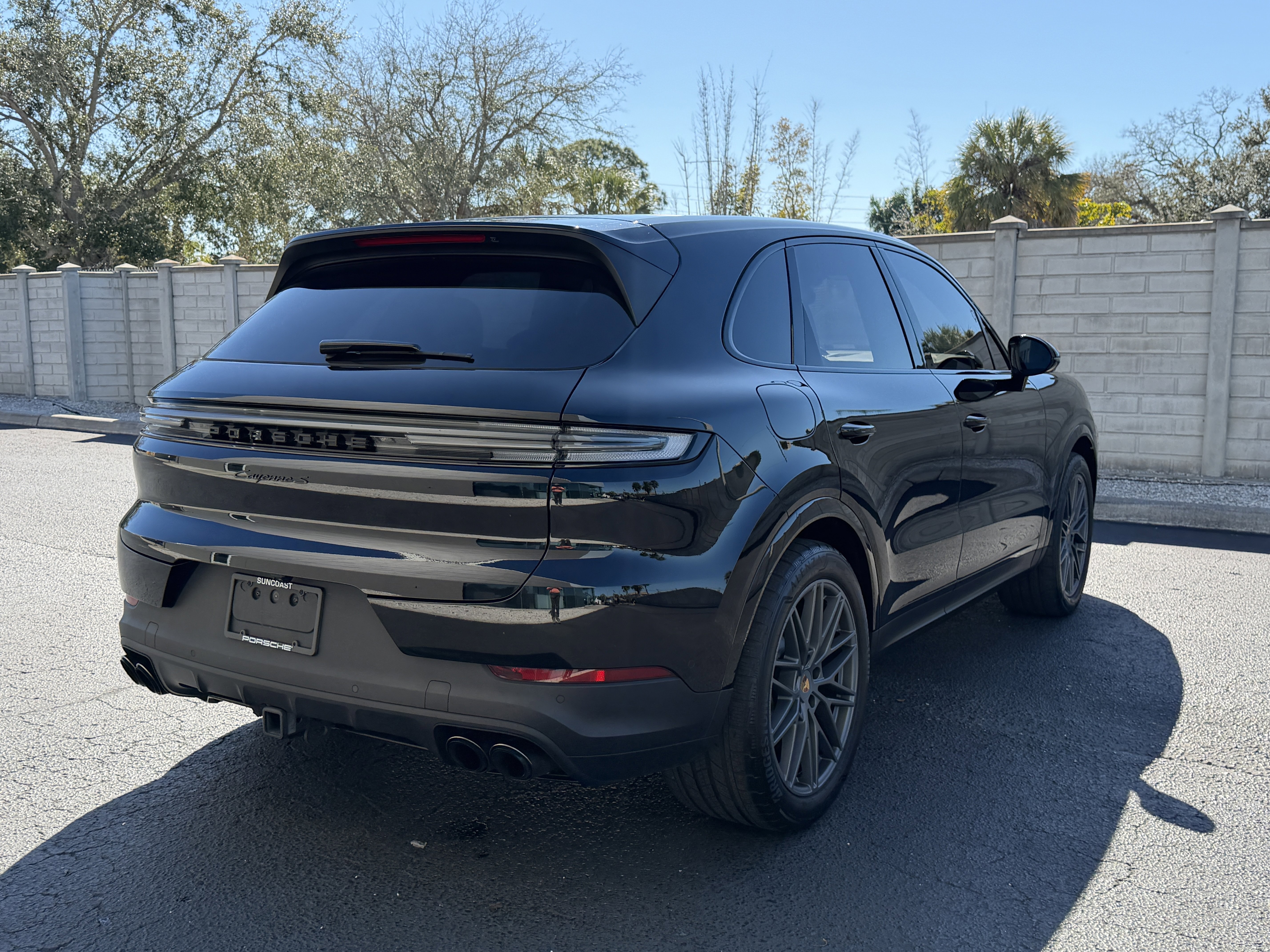 Certified 2024 Porsche Cayenne S image 6