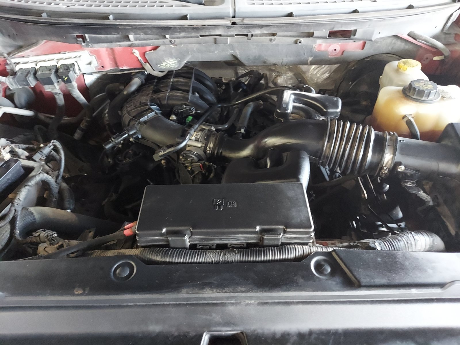 Used 2014 Ford F150 XLT w/ XLT Chrome Package RWD image 26