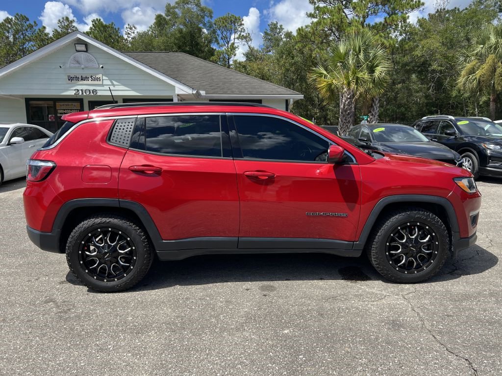 Used 2019 Jeep Compass Latitude w/ Popular Equipment Group image 4
